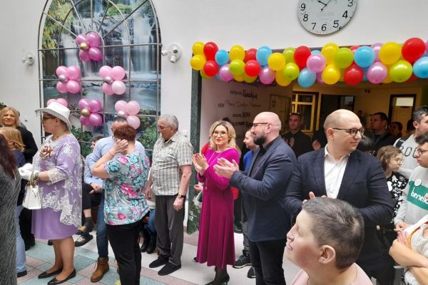 Włodaże ziemi podczas balu.