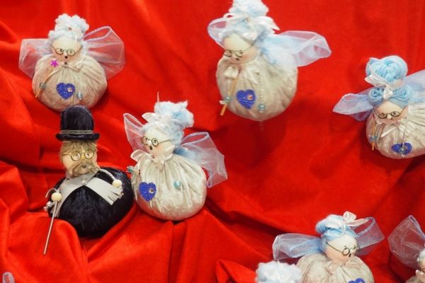 Prace ręczne Mieszkańców, wróżki,babuszki.