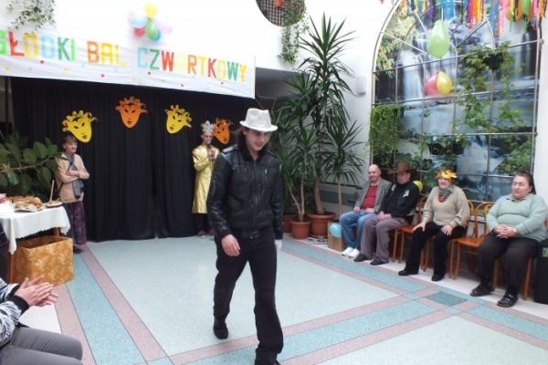 resize-w-700-h-700-img-lib-obraz-4430A7DEC11-1BF9-4EF3-BA67-4C68E5799071.jpg