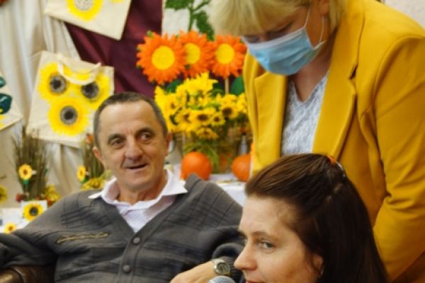 resize-w-700-h-700-img-pazdziernik-2020-ds-lib-dsc02835F8363C89-BBC6-17BE-C3F2-D6733E6CD8C1.jpg
