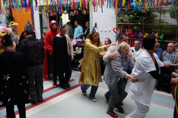 resize-w-700-h-700-img-images-dsc-ds-lib-dsc008706913BAE4-7C9E-CFA5-8870-372A120ADDB4.jpg
