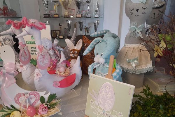 DwOzdoby wielkanocne wylonane przez mieszkańców domu.