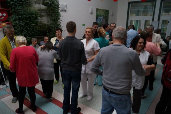 resize-w-700-h-700-img-5772eccf057b41E0EE1AF-EB59-E890-D370-080695C2C274.jpg