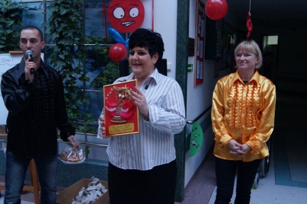 resize-w-700-h-700-img-5772ecdc88c797C17540D-C235-BB6A-D97B-B3C493D1C94E.jpg