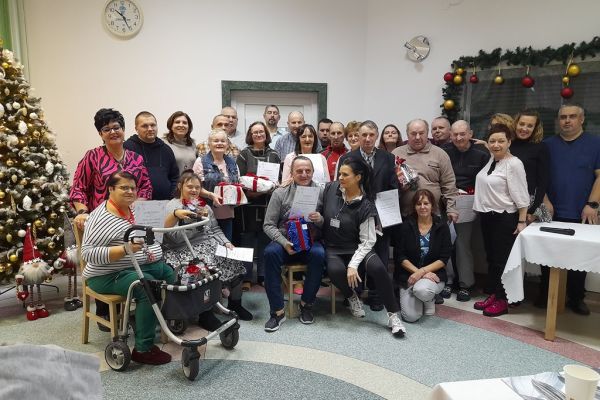 Zdjęcie grupowe nagrodzonych Mieszkańców.