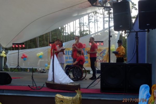 resize-w-700-h-700-img-lib-020E227B5E8-4855-C9BD-A3B9-232D442C80E8.jpg