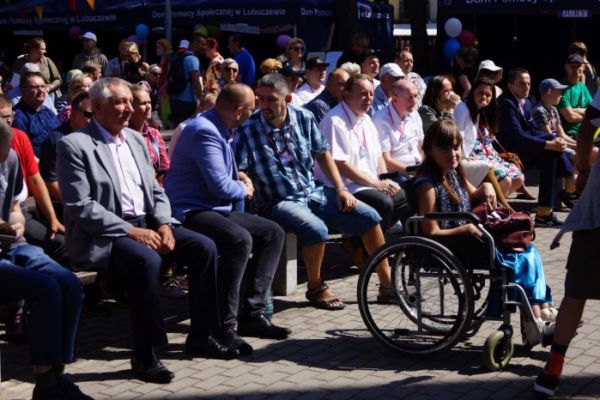 resize-w-700-h-700-img-2019-ds-lib-dsc08891CDBC3560-CCFE-0015-913B-A4C8F46FC048.jpg