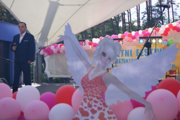 resize-w-700-h-700-img-2019-ds-lib-dsc089173D539C4B-F619-5545-892D-A4E6DB350B27.jpg