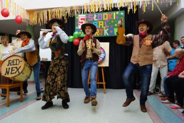 resize-w-700-h-700-img-images-dsc-ds-lib-dsc06016-1B6EF8867-49B5-397A-85A2-C4B9405EB6E5.jpg