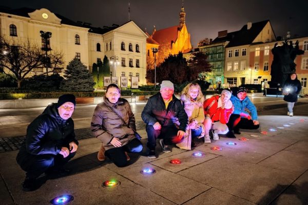 Mieszkańcy na starówce w Bydgoszczy.